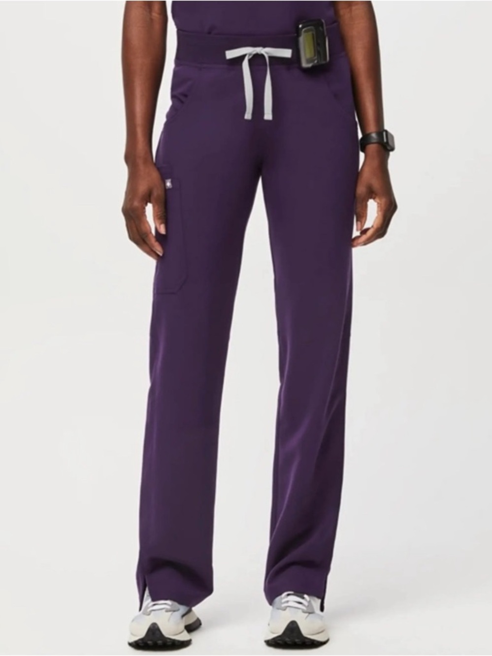 NWT FIGS Kade Scrub Bottoms in Purple Jam